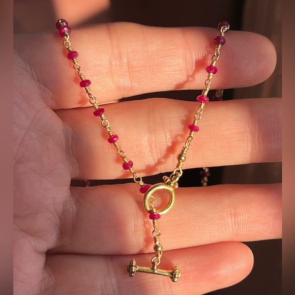 Jewelry - 18k Natural Ruby necklace